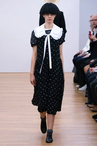 Look 14